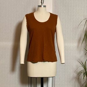 NWT Anthropology Women’s tee with frayed edge